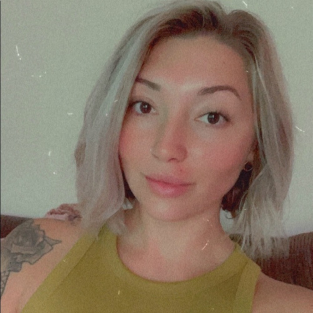 Meet your Posher, Nikki